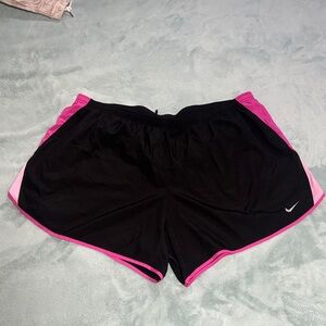 Nike Women's Athletic Shorts Black with Pink Trim 3X